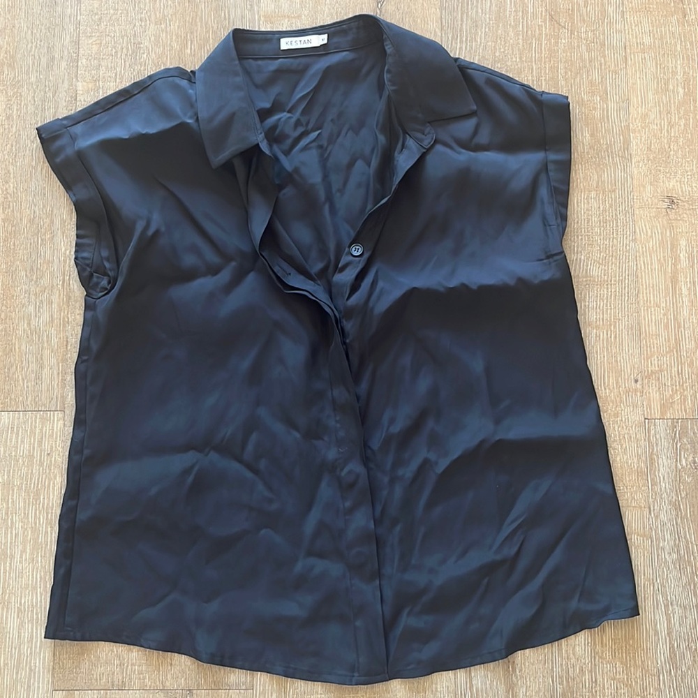 Kestan black fitted collared shirt